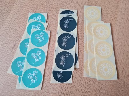 Witte Bloemen op Geel, Petrol en Turquoise - Set van 15 Stickers