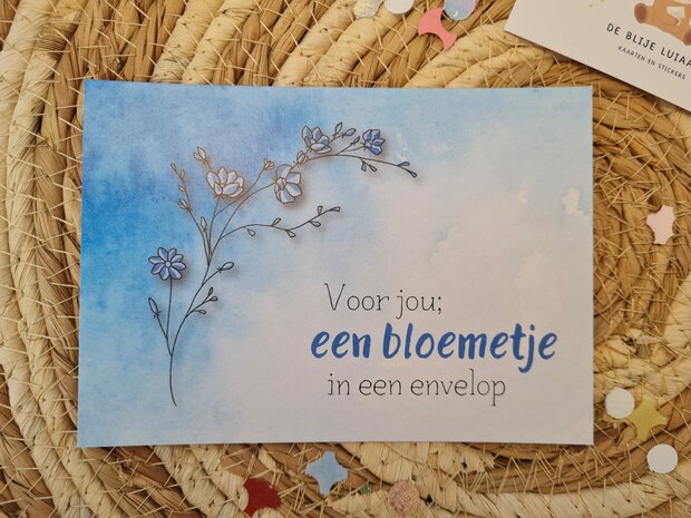 'Voor jou, een bloemetje in een envelop' - Ansichtkaart