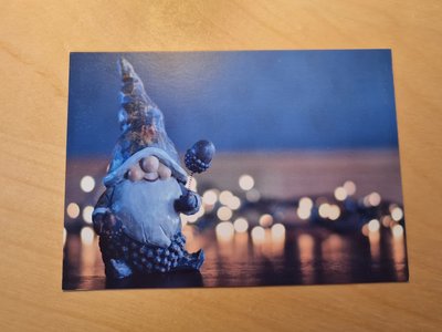 Kabouter Gnome met Kerstlampjes - Ansichtkaart